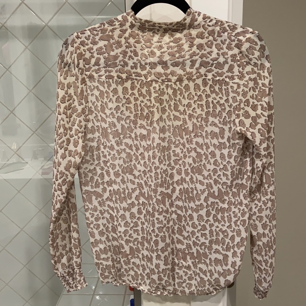 Open front leopard blouse. - Picture 2 of 4